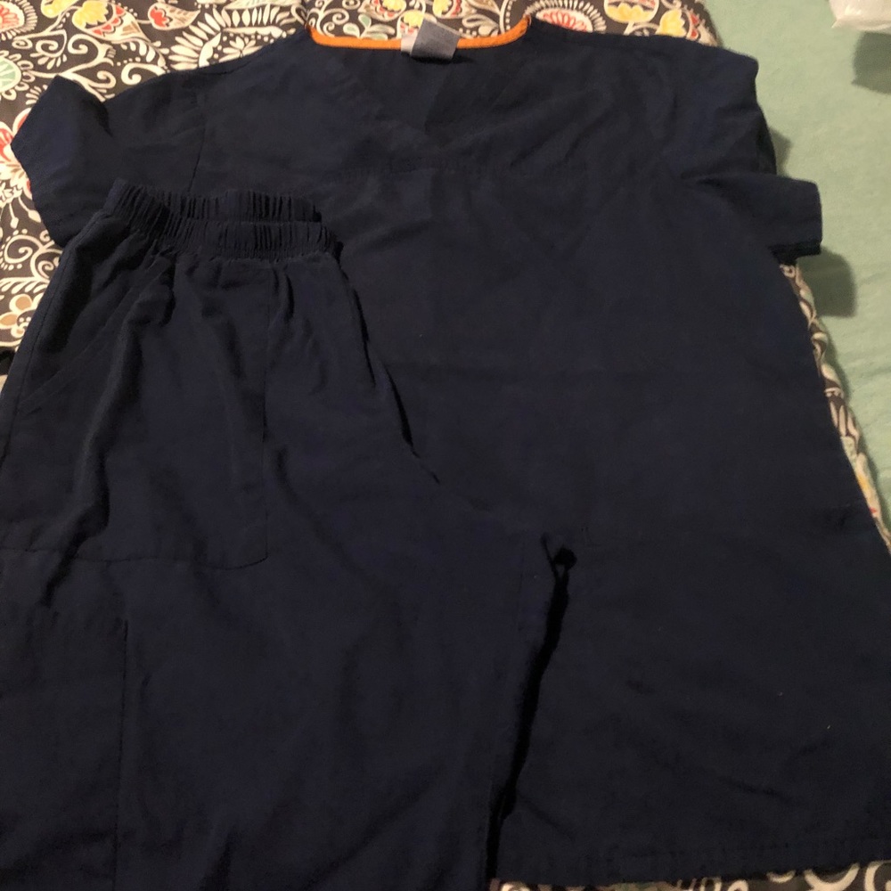 Navy scrubs🎀